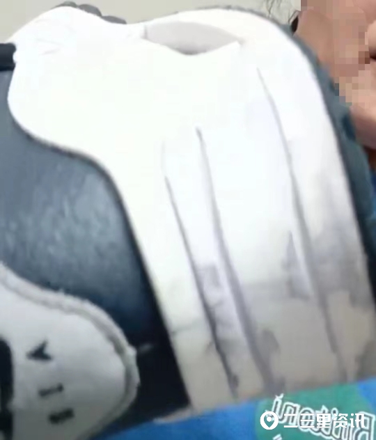 商场买的耐克鞋掉色怎么办,耐克鞋子掉色了可以补吗