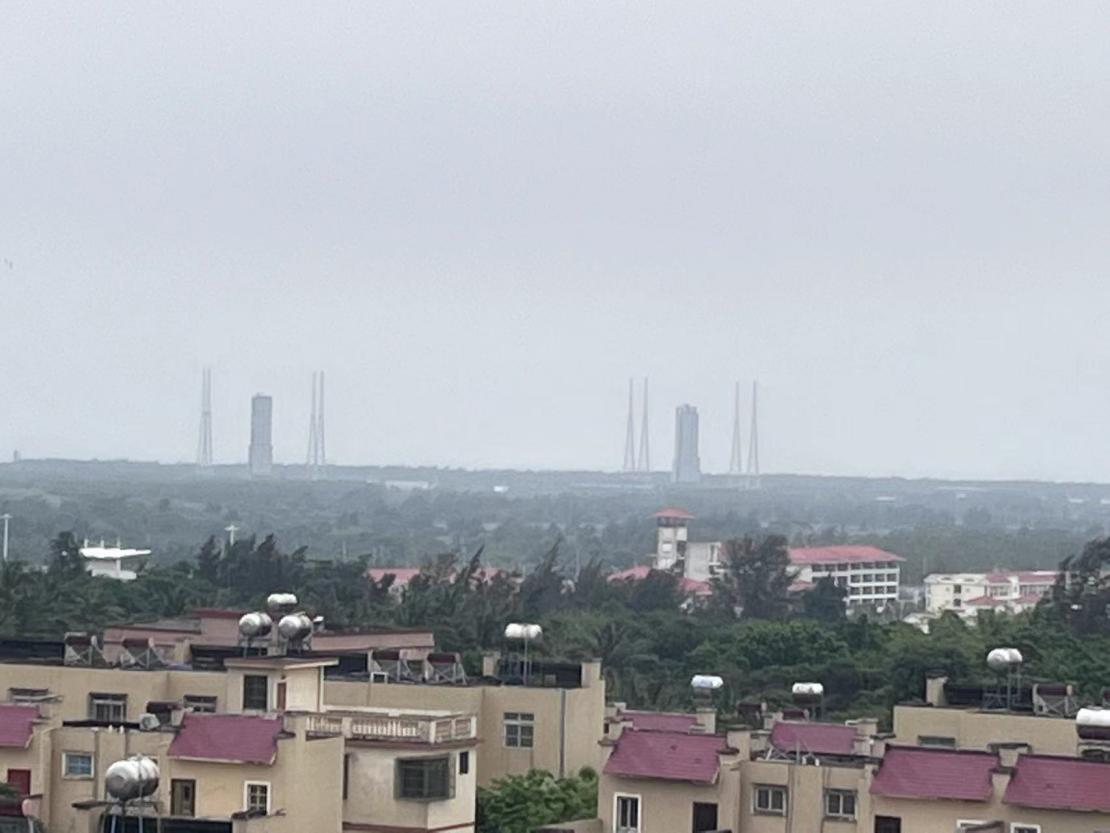 数十万人在文昌龙楼“追”火箭,文昌观看火箭发射民宿