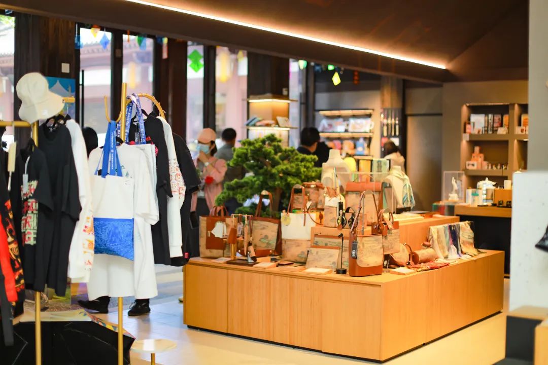 武汉黄鹤楼文创推荐,黄鹤楼文创产品现状分析