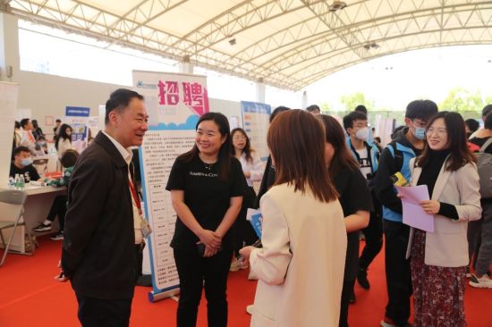 聚焦三个坚持打造党建品牌,聚焦三个突出做好机关党建工作