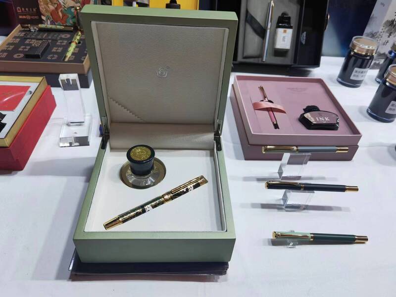 2023最新英雄钢笔,英雄笔新款