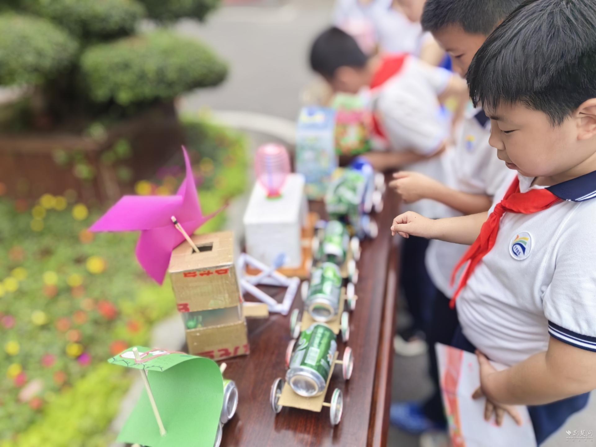 享受科技文化盛宴汉南区育才小学学子“解锁”快乐“六·一”