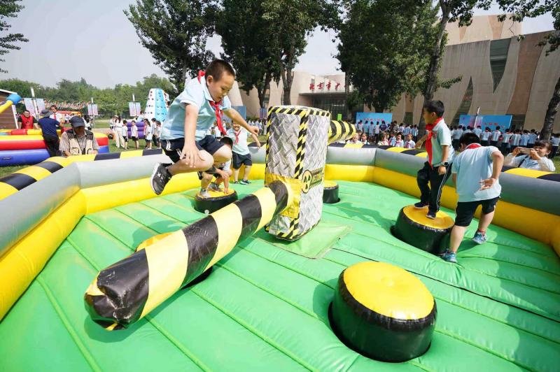 少先队员光荣入队,少先队入队游园