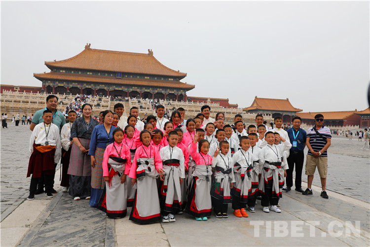 首都之旅第一日,首都之旅1000字