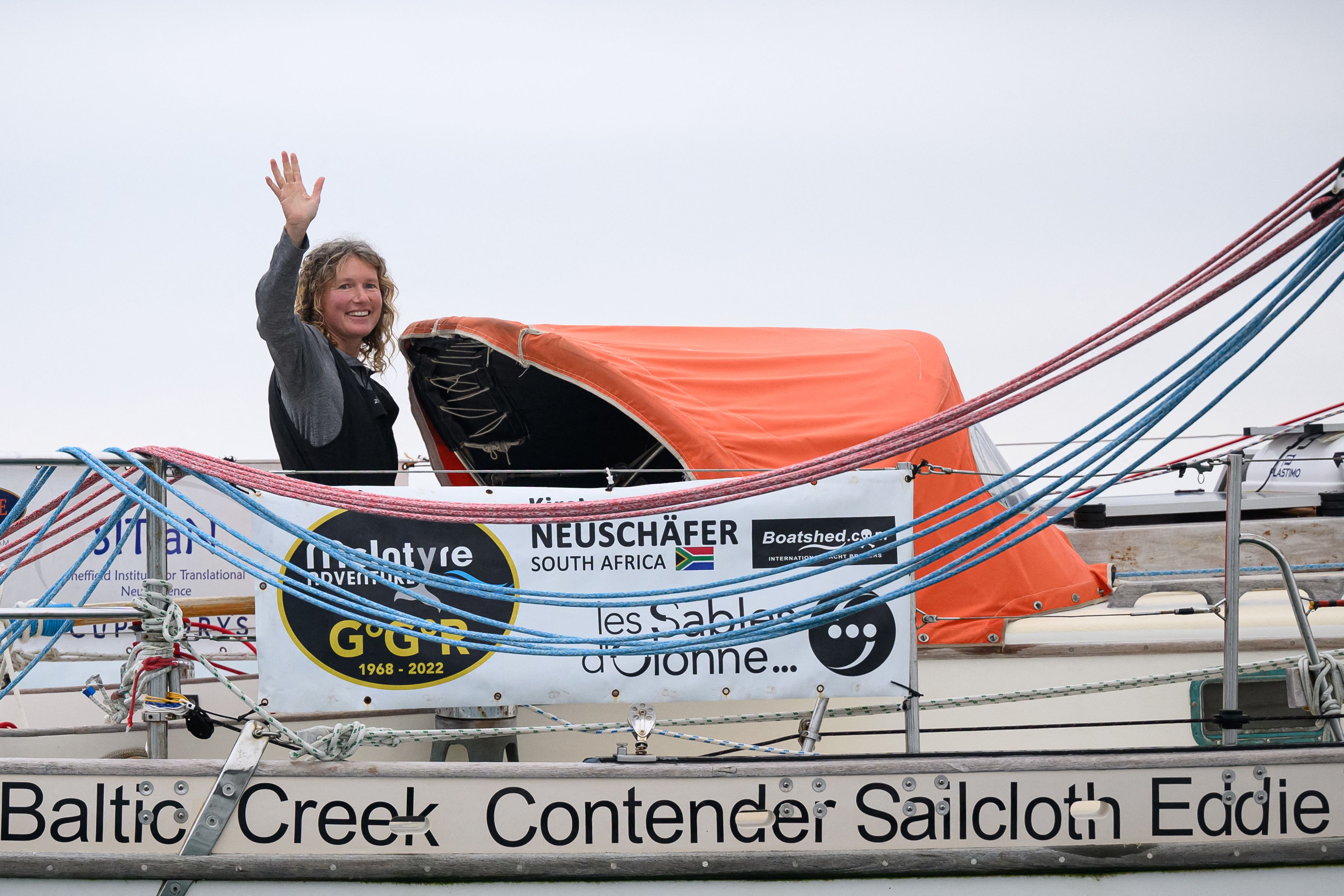 基尔斯滕·诺伊舍费尔：南非女水手创造环球航行比赛历史