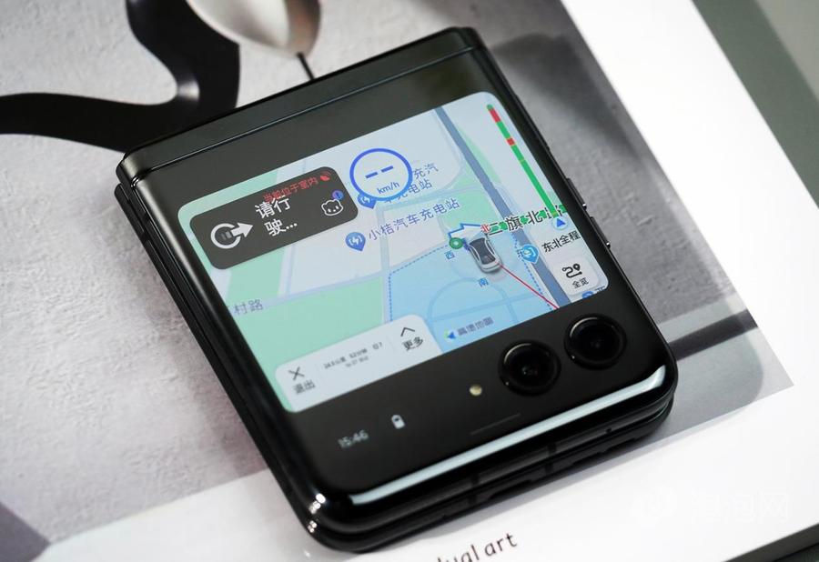 motorazr40ultra折叠屏测试,motorazr40ultra双卡测评