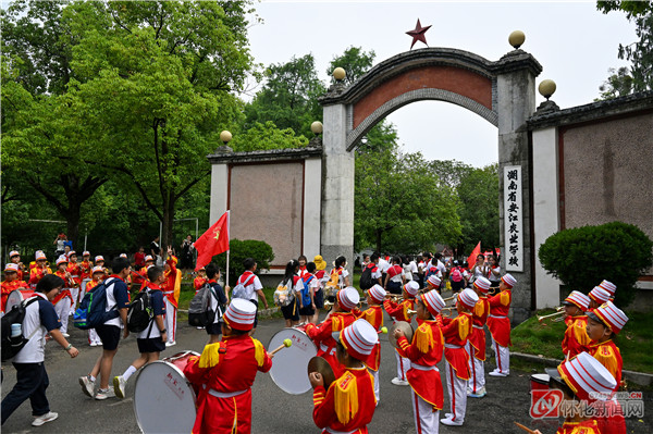 关爱学生幸福成长庆六一活动美篇,争做一粒好种子