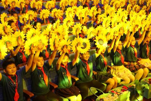 六一文艺汇演新颖主题名称,六一晚会主题创意新颖