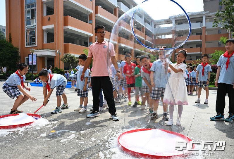 小学科技节比赛项目有哪些,科技节校园科学实验