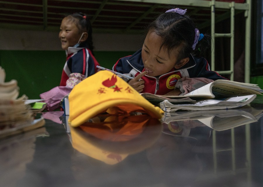 国道之行从雪山奔向大海|珠峰脚下的钢琴课