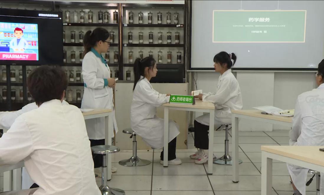 湖南科技学院戴老师,湖南科技学院戴玲