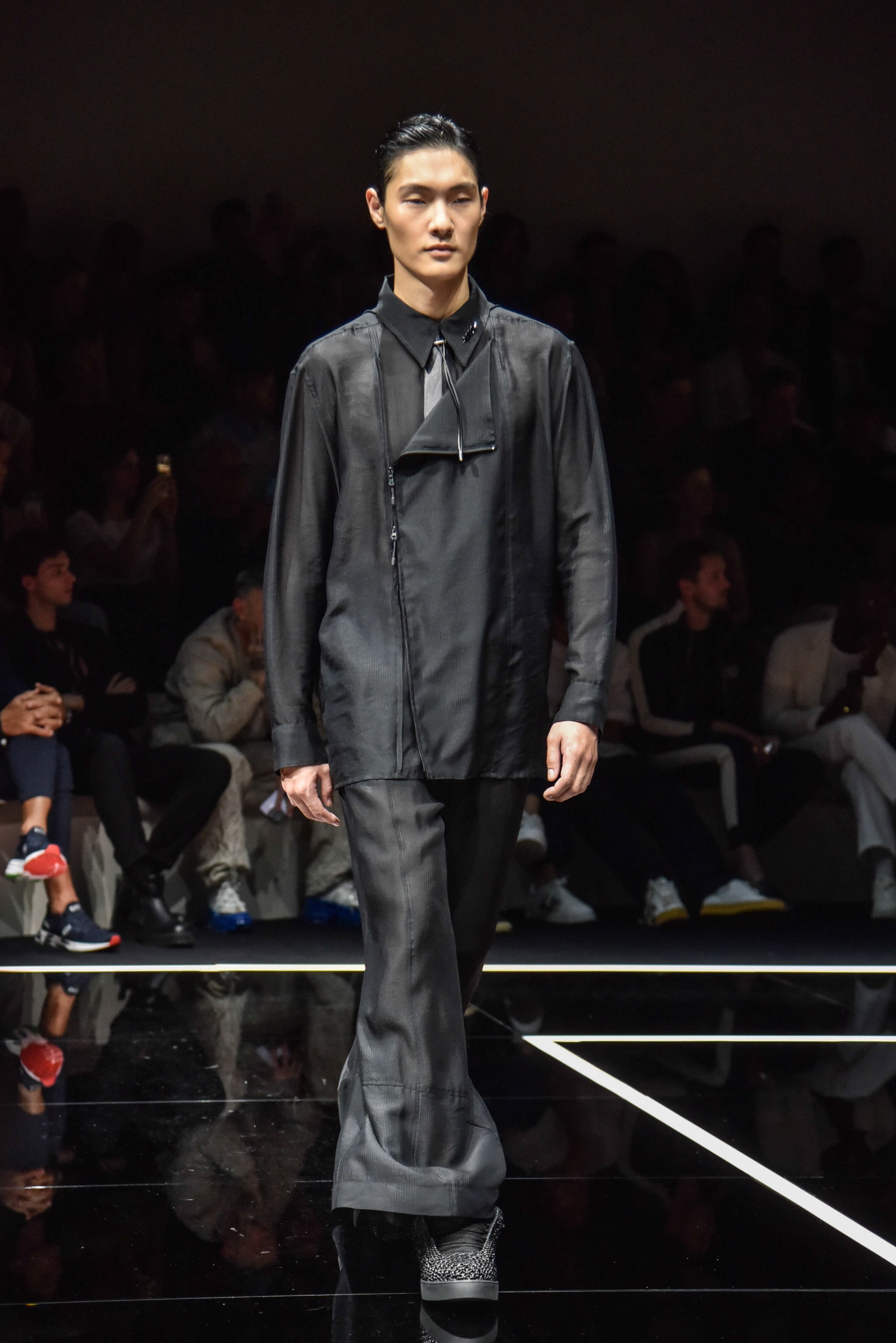 米兰时装周2024阿玛尼男装秀,意大利米兰时装周阿玛尼秀场