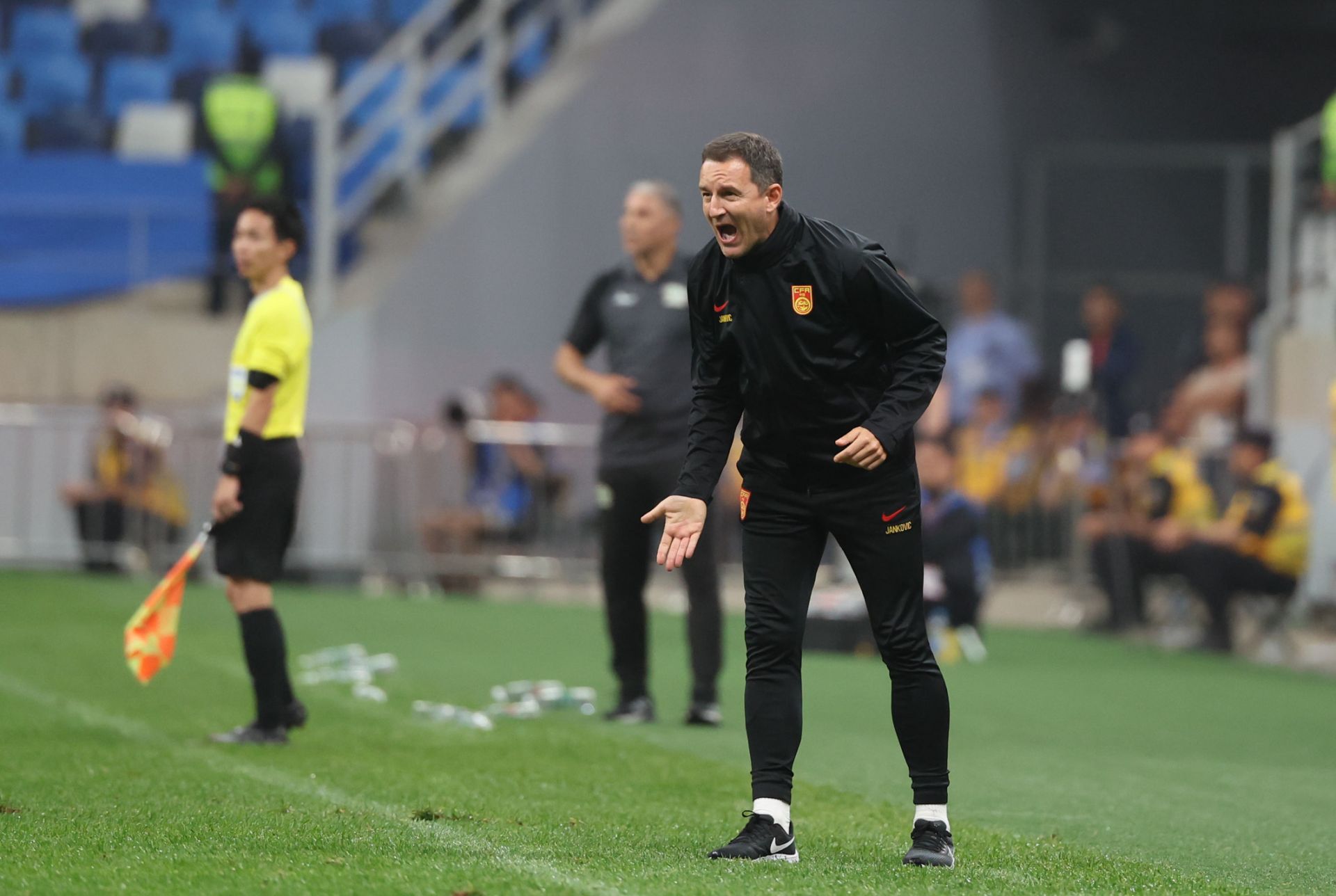 中国男足主帅扬科维奇备战东亚杯,中国男足主帅扬科维奇