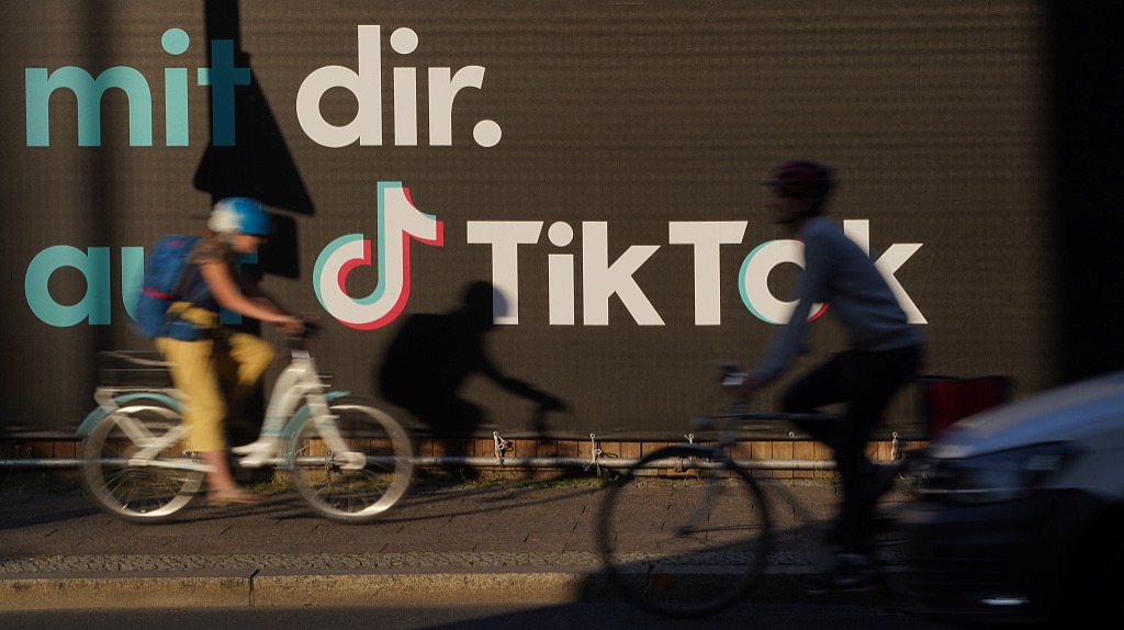 跨境电商中间商,中国跨境电商四小龙征战“黑五”