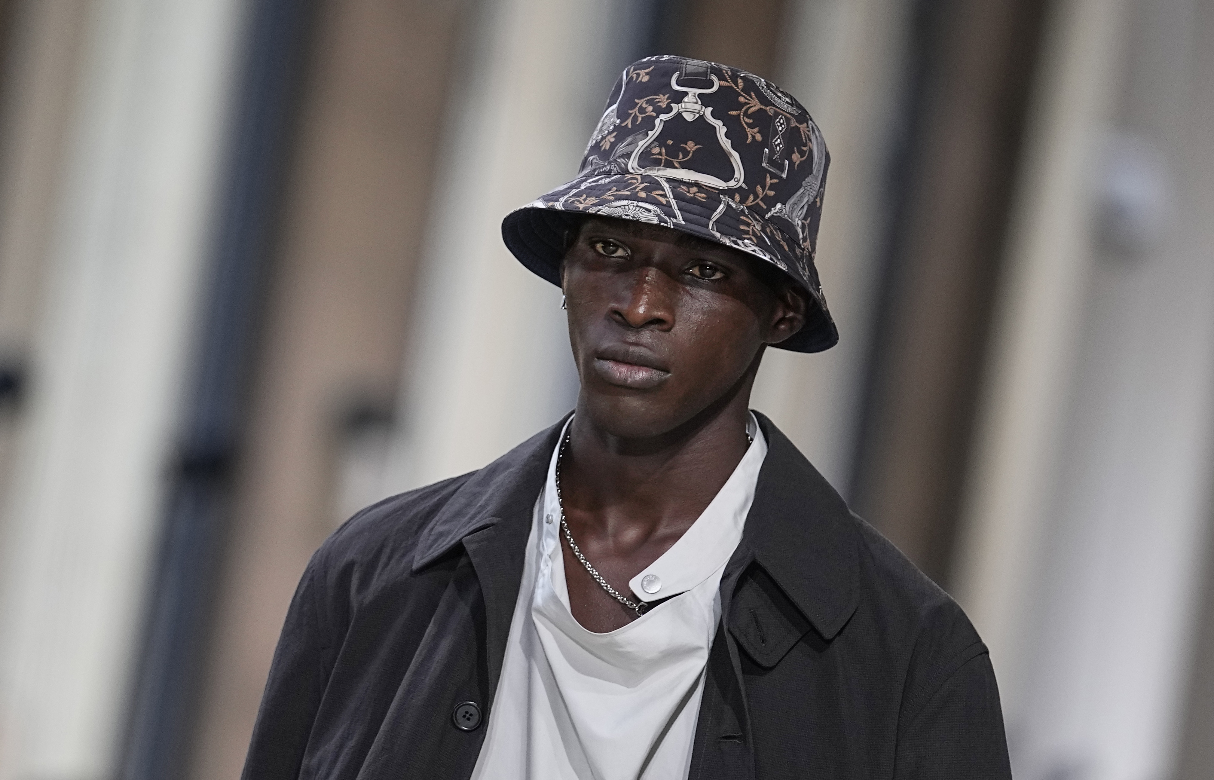 巴黎时装周爱马仕品牌时装秀,爱马仕服装巴黎时装周图片