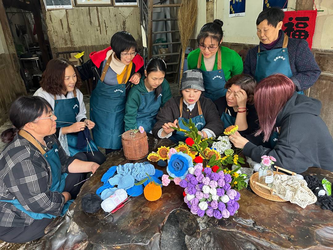 “四川好人”冯燕霞：有像程夫人的母亲，成就“程夫人”般的自己｜天府好家规