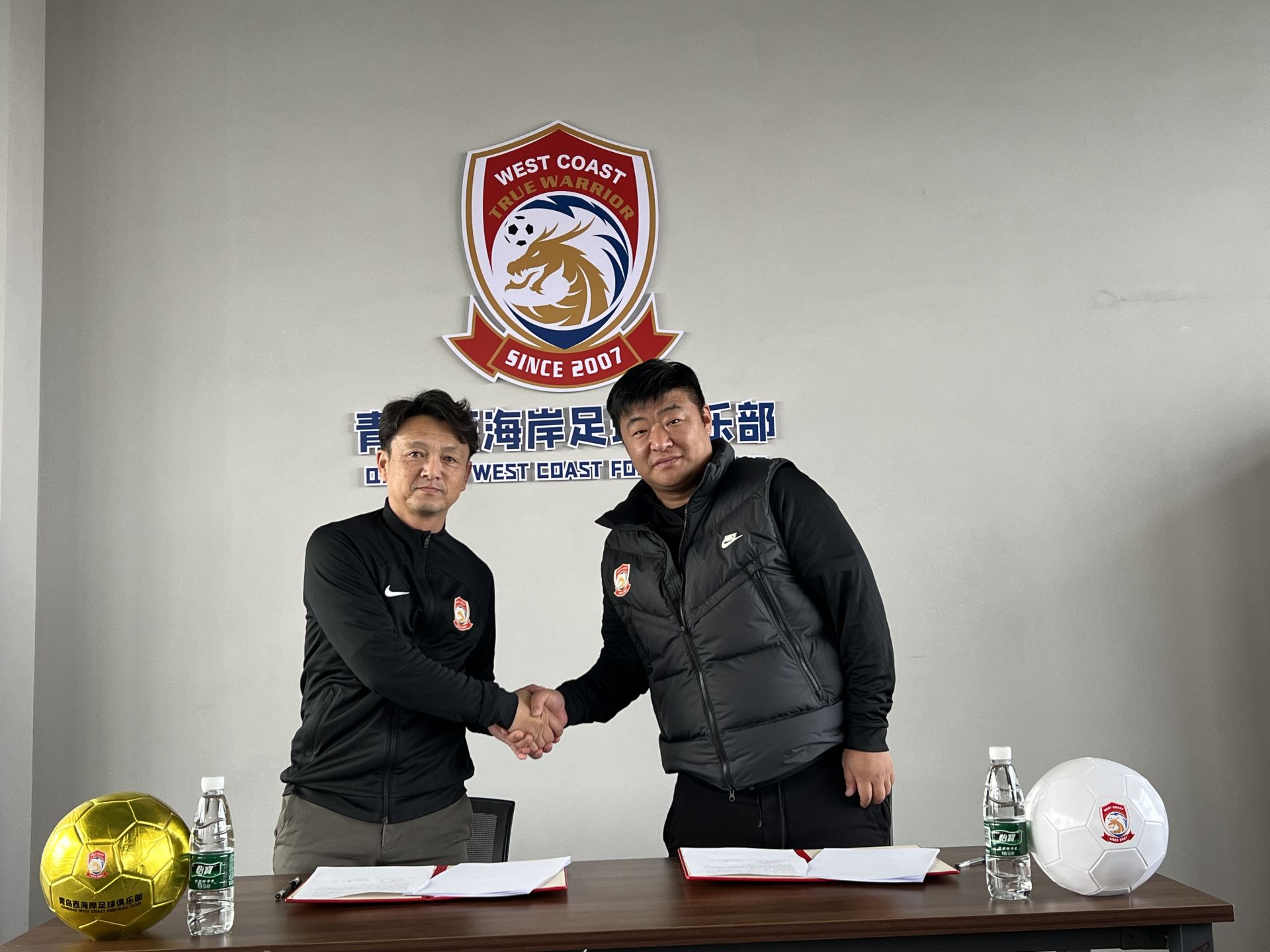 青岛西海岸俱乐部换帅,青岛官宣青年队主教练