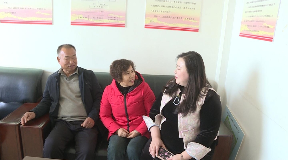 强信心促经济稳发展,强信心稳经济促发展是哪篇报告