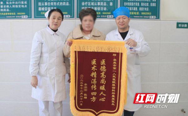 烧烤被烫伤怎么处理,酒精燃烧导致三级烧伤