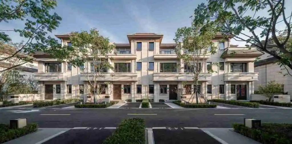 稳健发展李嘉诚,稳健发展持续创新