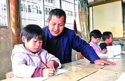 发光亦发热银龄须生辉