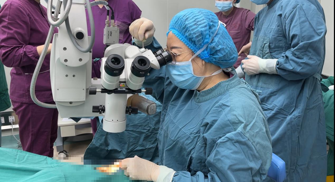 泪道阻塞病人护理,55岁女人泪道狭窄妙招治疗